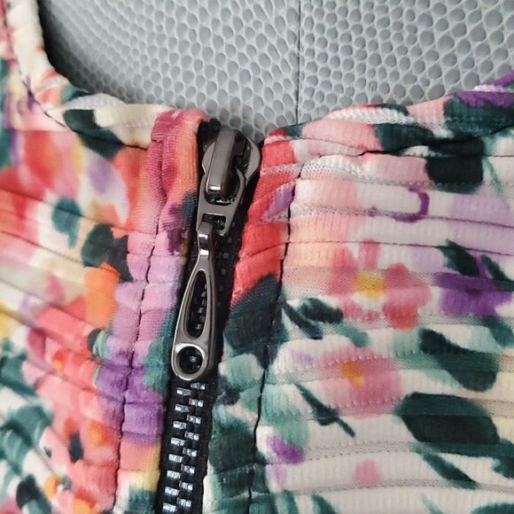 Joseph Ribkoff | Floral and Texured Light Jacket - Picture 5 of 8